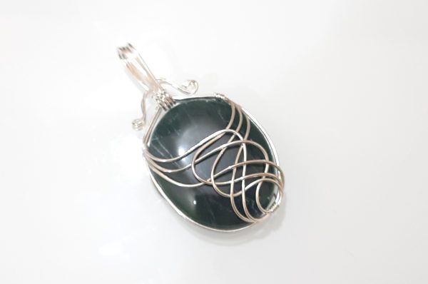 NATURAL GREEN JADE STONE CHAKRA WIREWRAPPED PENDANT - Image 9