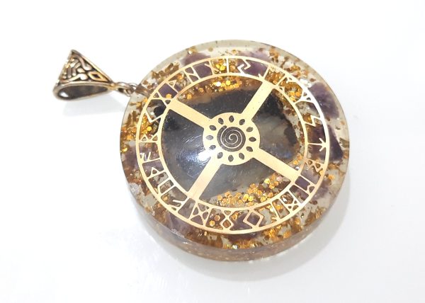 UNIVERSE CHAIN TIME TRAVEL REIKI COIL LABRADORITE AND AMETHYST ORGONE PENDANT